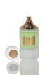 Cédrat Essence une bouteille de parfum élégante en flacon sur fond blanc avec le bouchon au sol