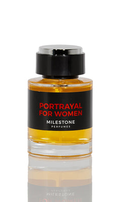 Portrayal For Women une bouteille de parfum élégante en flacon sur fond blanc 